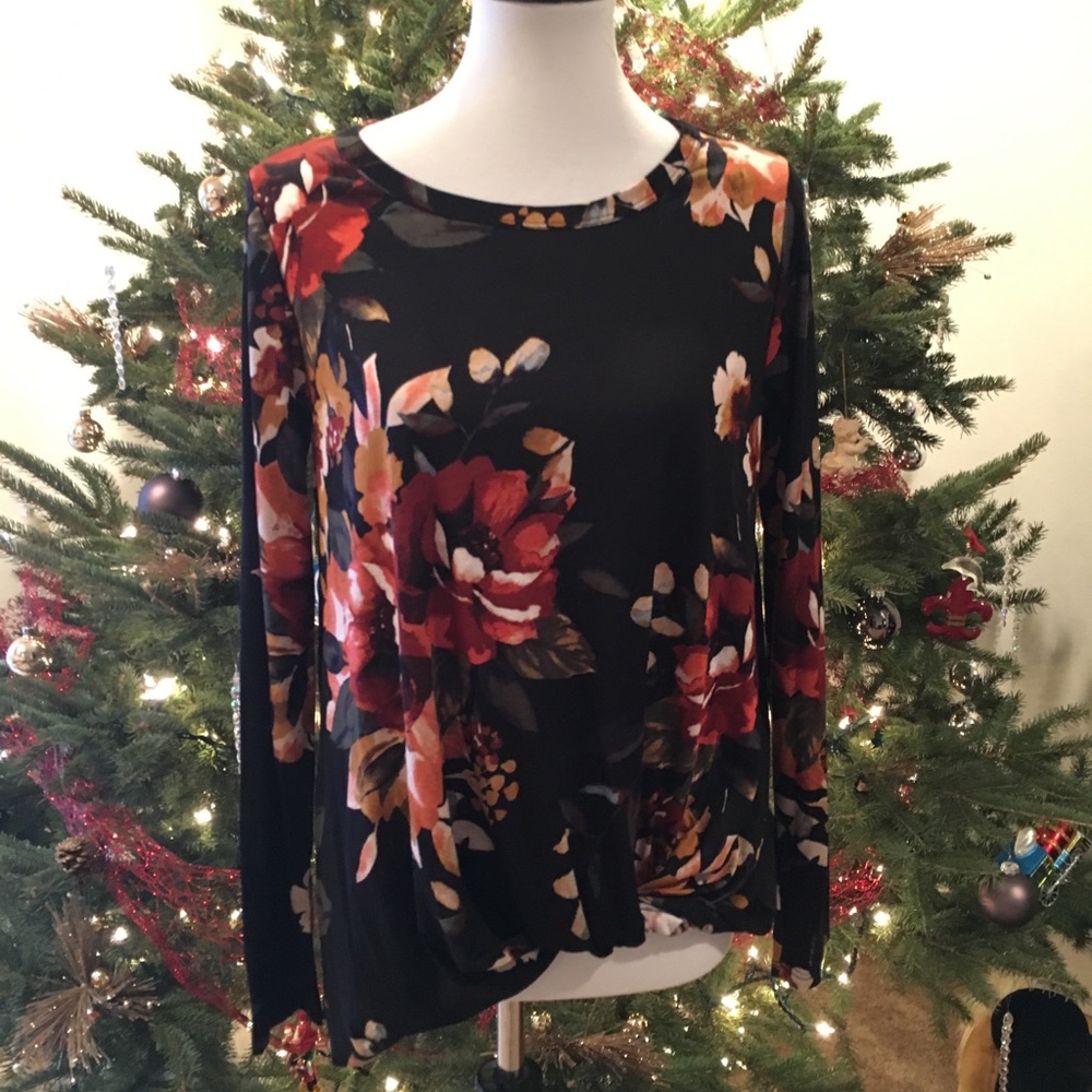 Floral long sleeve knot top